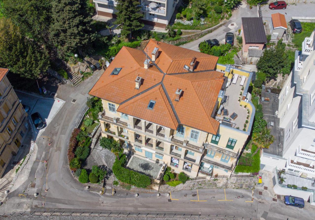 Penthouse At Villa Mascagni Abbázia Kültér fotó