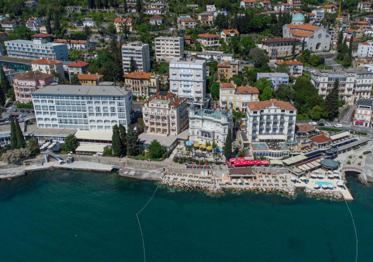 Penthouse At Villa Mascagni Abbázia Kültér fotó